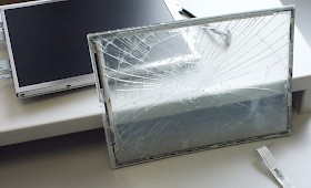 Stapler-Terminal: Display-Tausch beim Industrie PC nach Defekt